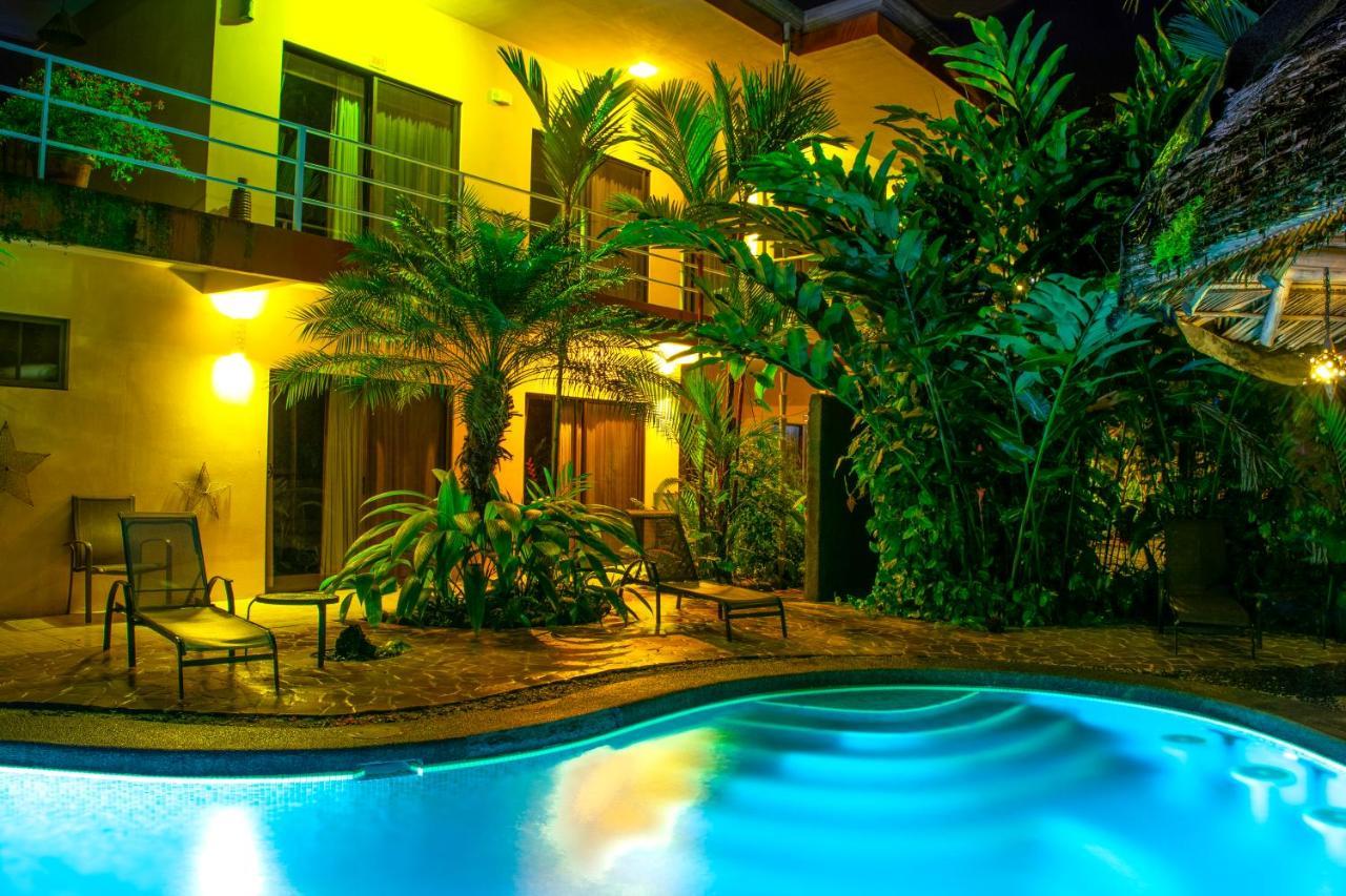 Hotel Luz De Luna Bahia Ballena Uvita Exterior photo