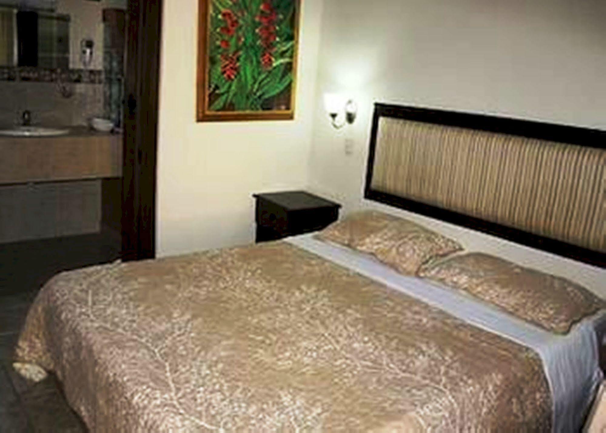 Hotel Luz De Luna Bahia Ballena Uvita Exterior photo