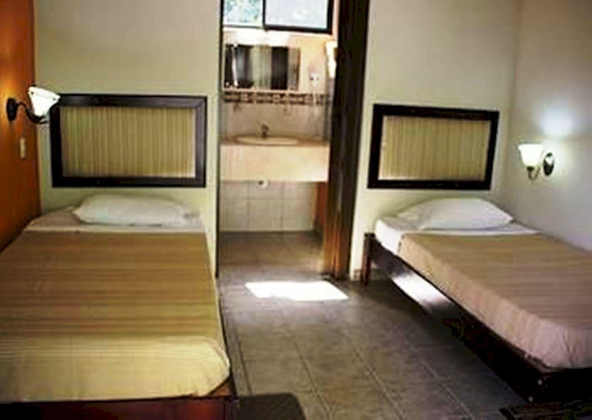 Hotel Luz De Luna Bahia Ballena Uvita Exterior photo